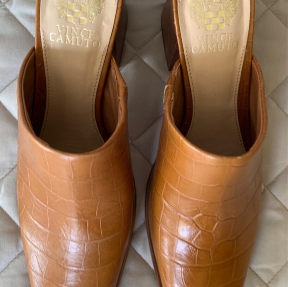 Vince Camuto Size 7 Mule - Picture 2 of 4